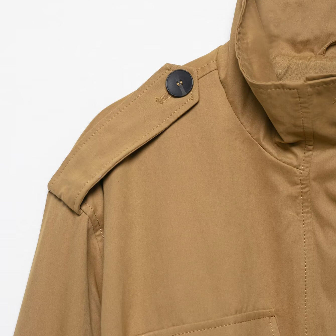 Women's Cropped Windbreaker Jacket – Lightweight Long Sleeve Button-Up with Flip Collar