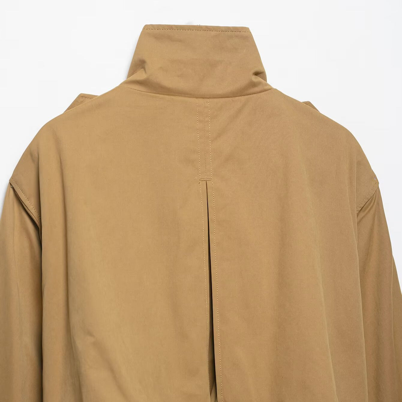 Women's Cropped Windbreaker Jacket – Lightweight Long Sleeve Button-Up with Flip Collar